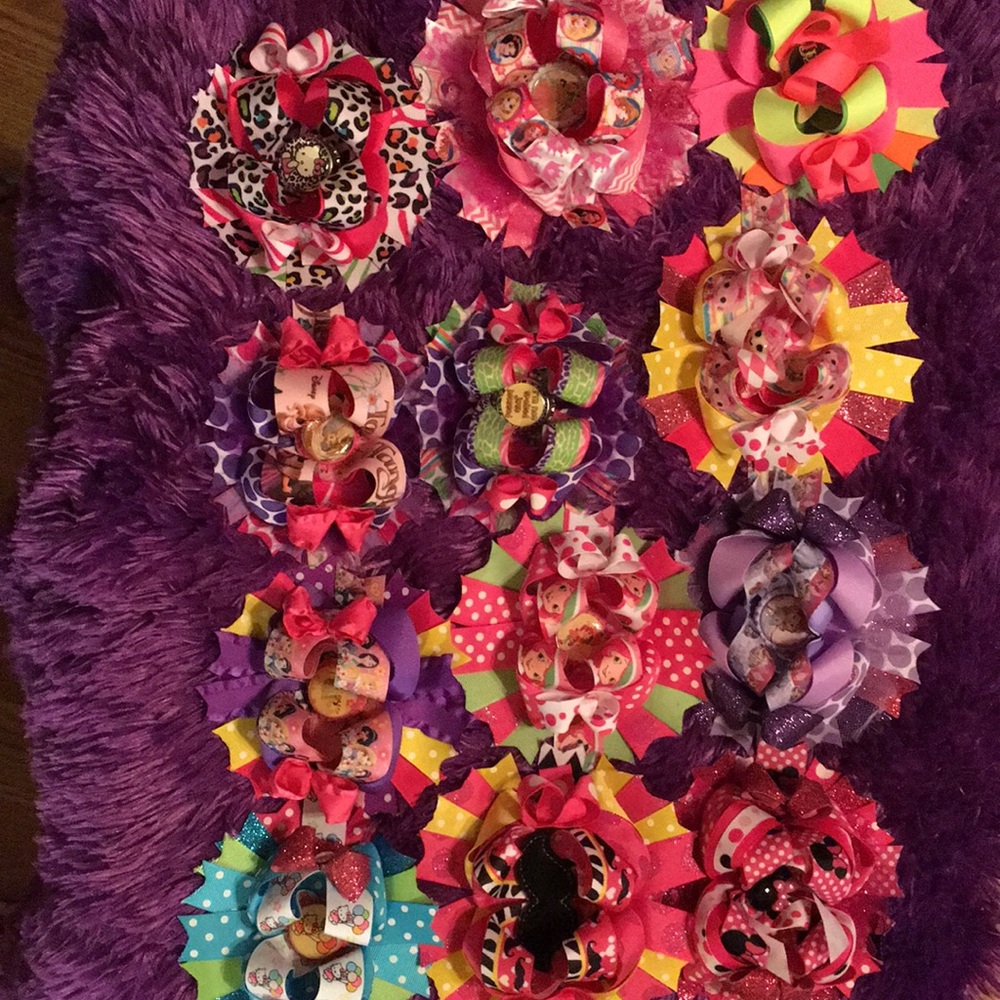 Hair bows